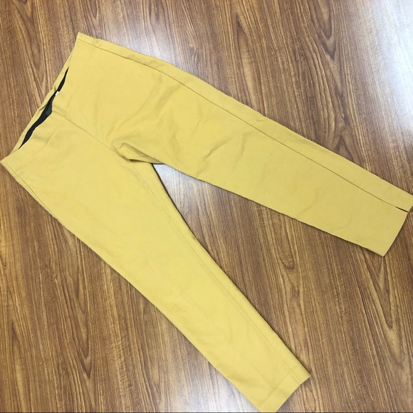 crosby. Pants - Crosby. || Size 10 Mustard Yellow Cropped Pant